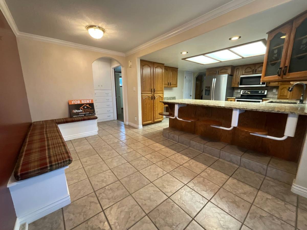 Apartment for rent at 5859 S 3500 W, Roy, UT 84067