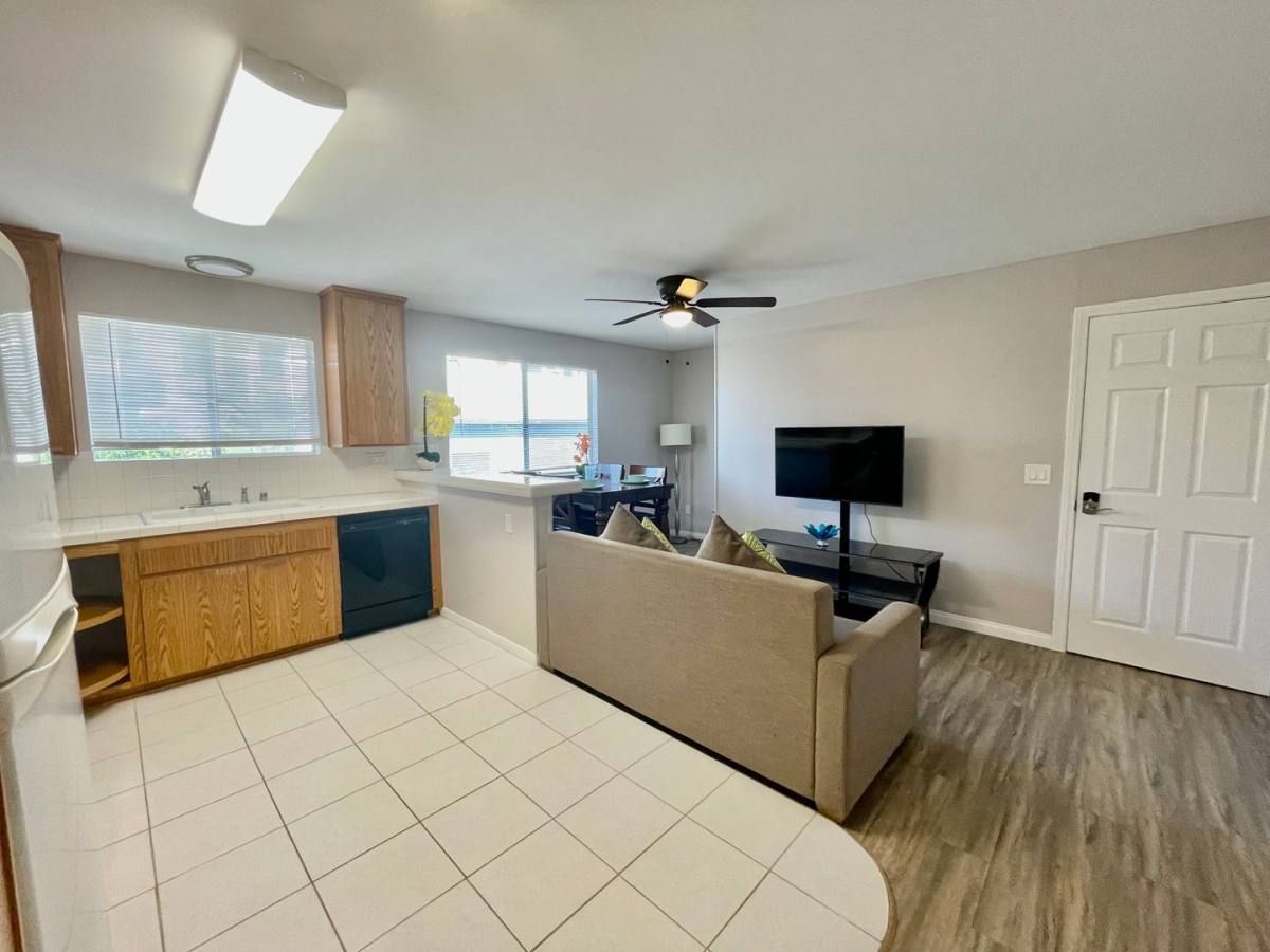 Apartment for rent at 3552 Front St, San Diego, CA 92103