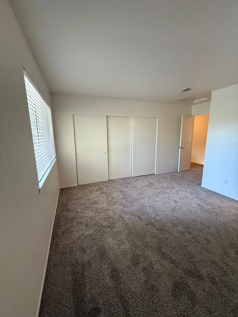 Townhouse for rent at 451 Tabor Ave, Fairfield, CA 94533