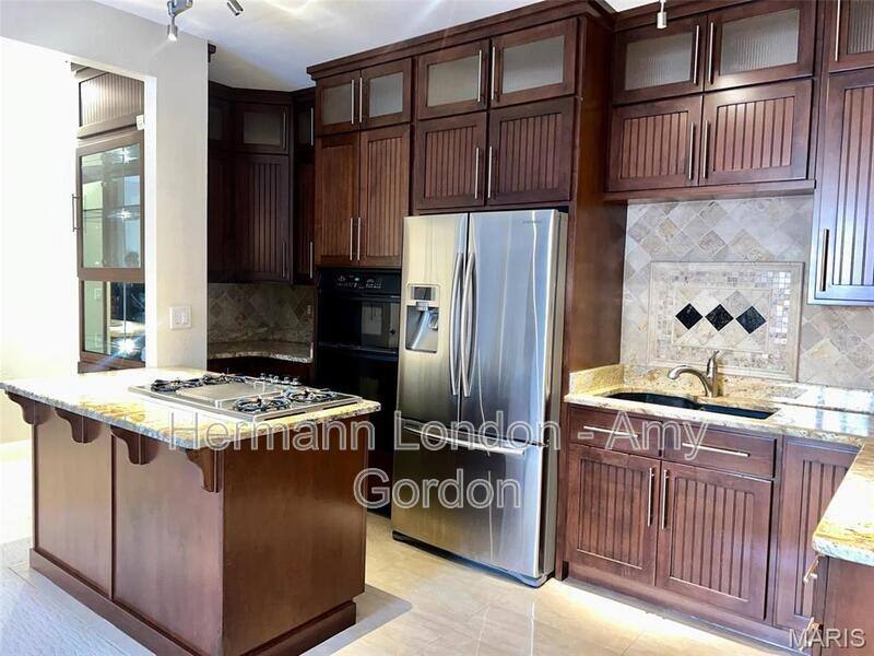 Apartment for rent at 4738 Olive St, Saint Louis, MO 63108