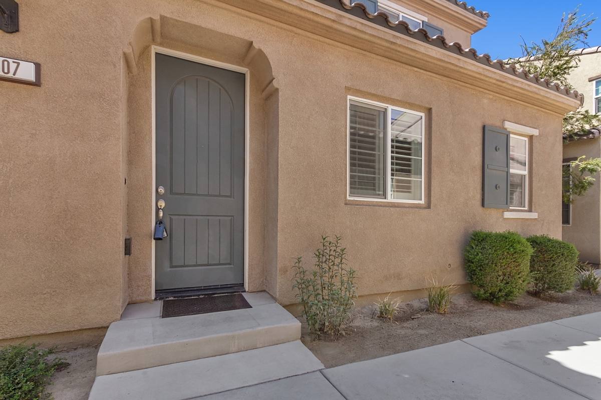 House for rent at 607 Calle Vibrante, Palm Desert, CA 92211