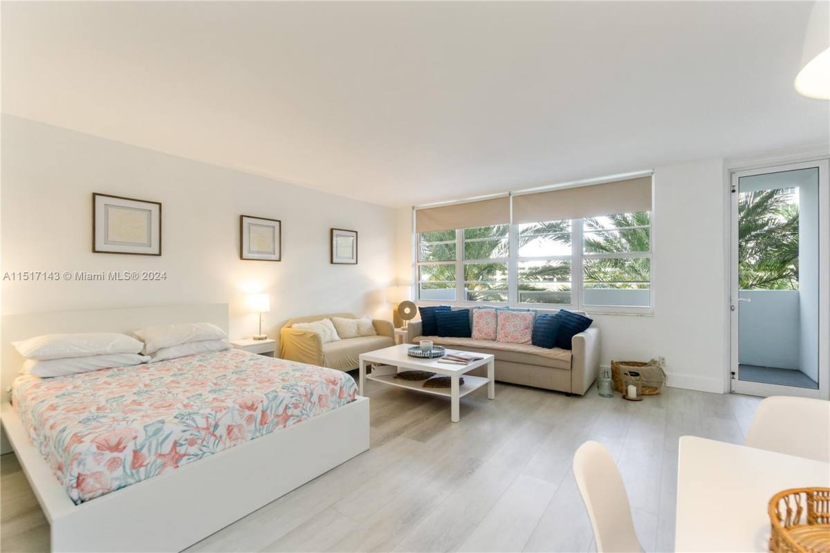 Apartment for rent at 100 Lincoln Rd #312, Miami Beach, FL 33139
