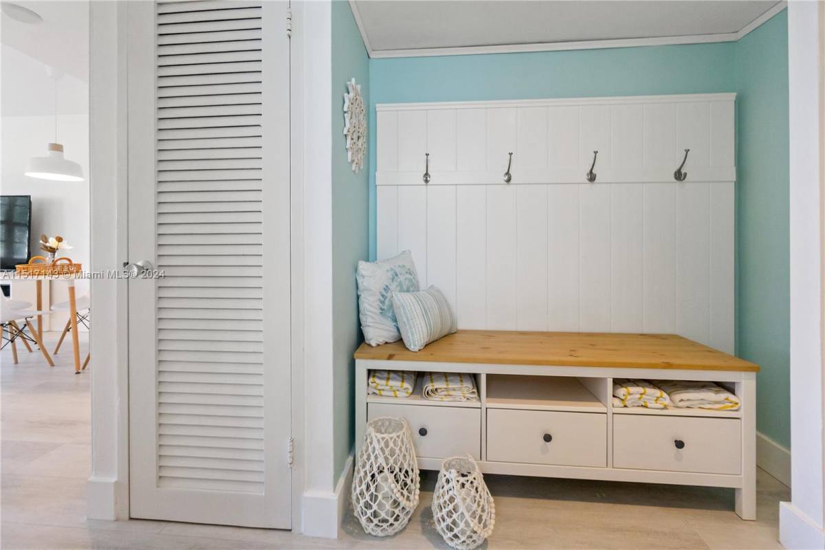 Apartment for rent at 100 Lincoln Rd #312, Miami Beach, FL 33139