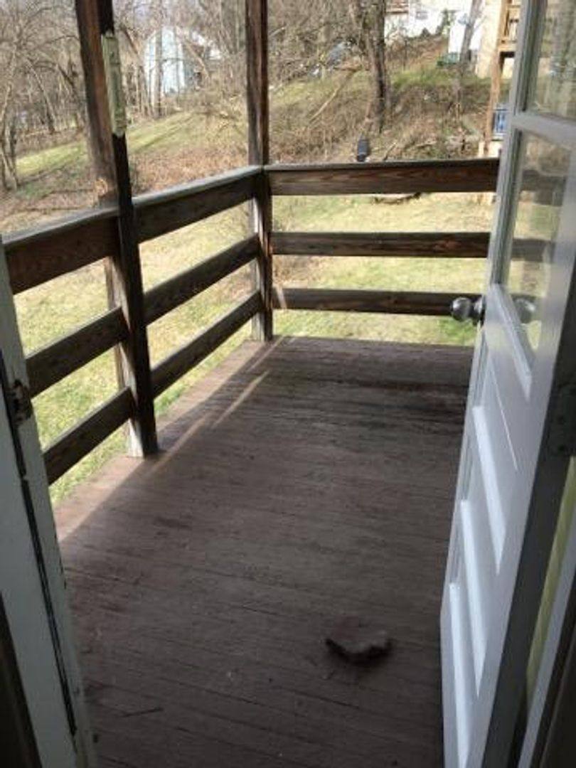 Apartment for rent at 227 N Jefferson Ave, Canonsburg, PA 15317