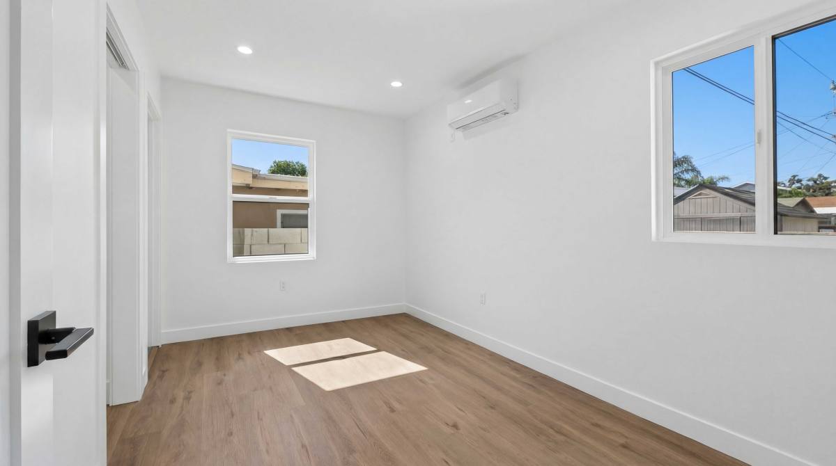 Townhouse for rent at 680 E 45th St, Los Angeles, CA 90011