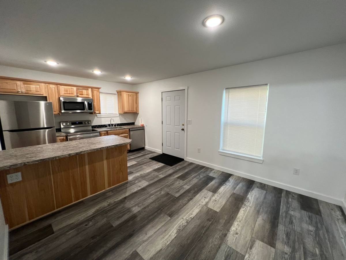 Apartment for rent at 583 N Main, Toledo, OR 97391