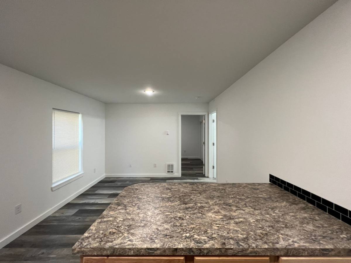 Apartment for rent at 583 N Main, Toledo, OR 97391