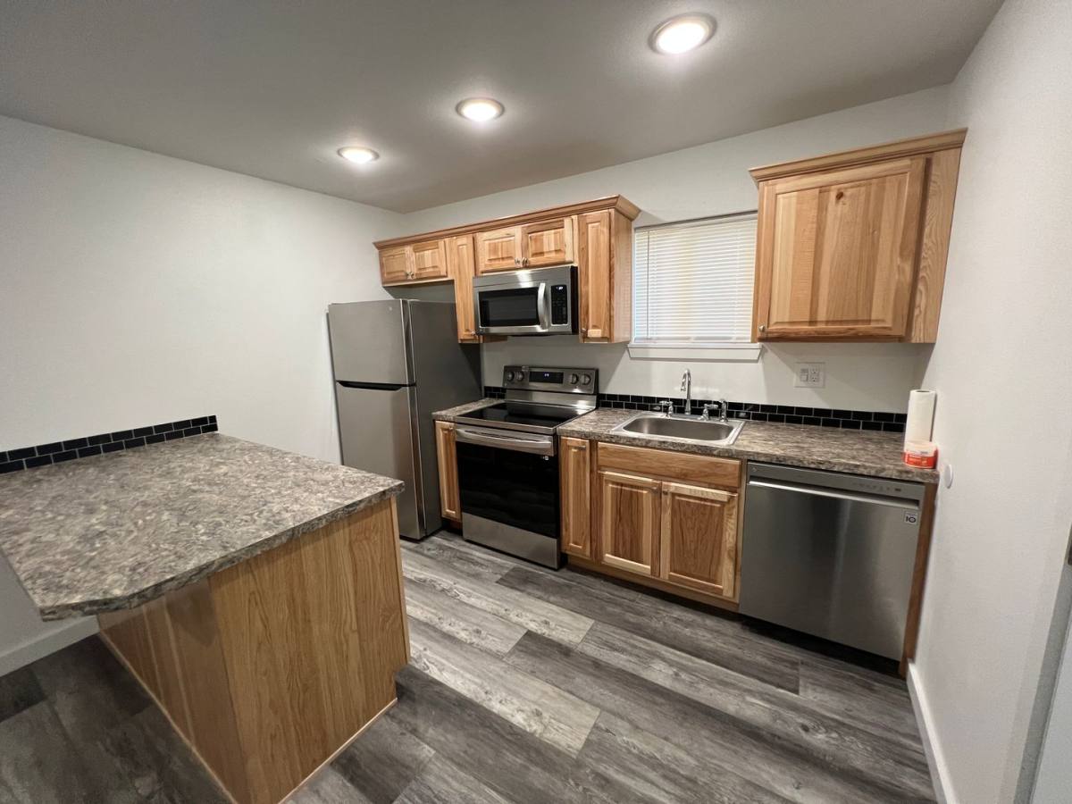 Apartment for rent at 583 N Main, Toledo, OR 97391