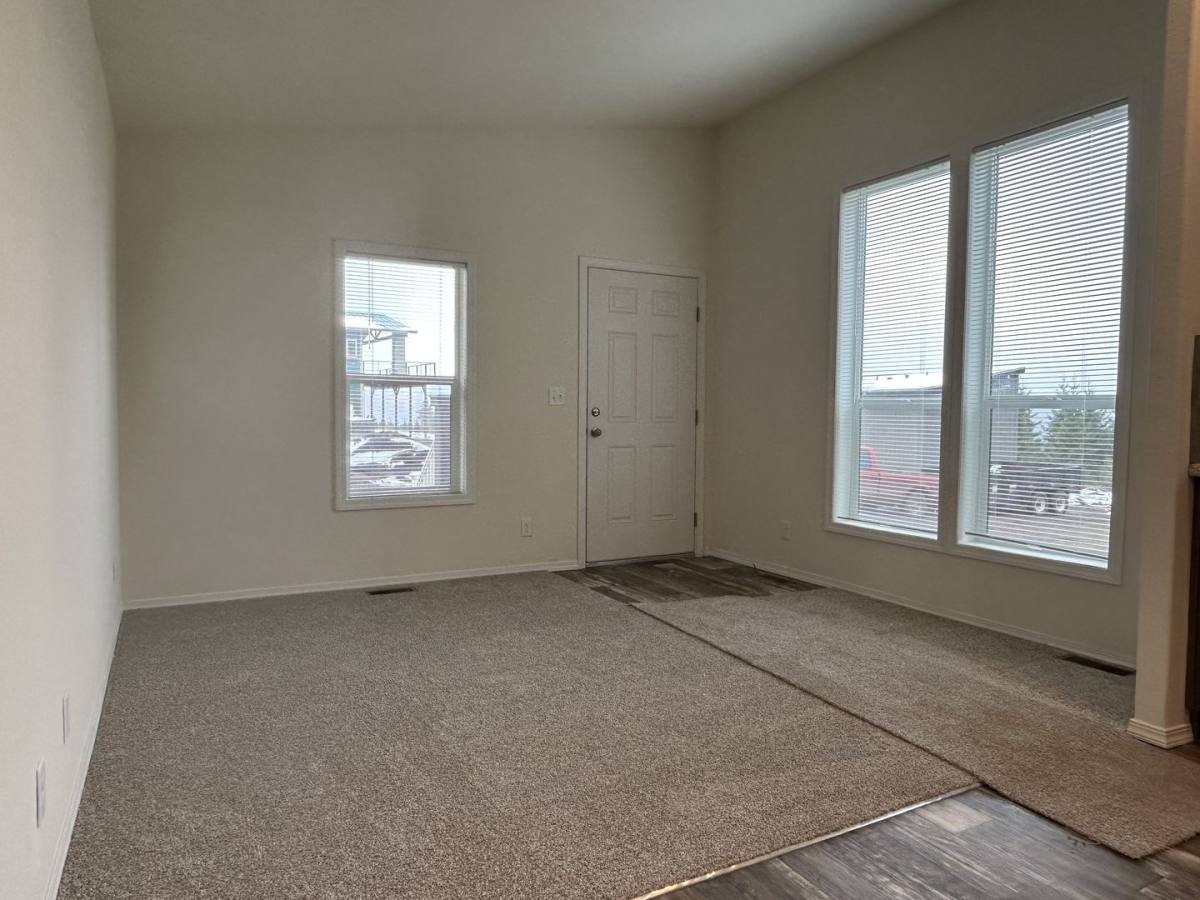 Apartment for rent at 19017-19023 Powers Creek Loop Rd, Silverton, OR 97381