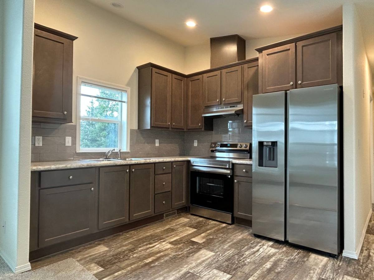Apartment for rent at 19017-19023 Powers Creek Loop Rd, Silverton, OR 97381