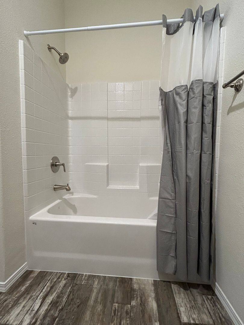 Apartment for rent at 19017-19023 Powers Creek Loop Rd, Silverton, OR 97381