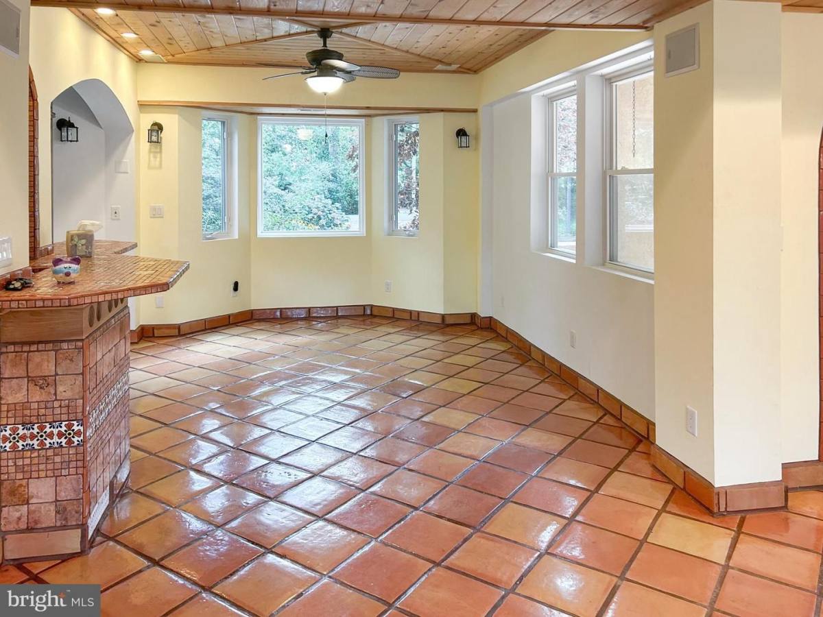 Apartment for rent at 12330 Potomac View Rd, Newburg, MD 20664