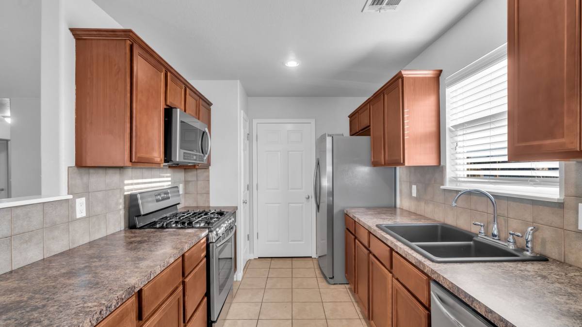 House for rent at 14709 E 107th Place, Owasso, OK 74055