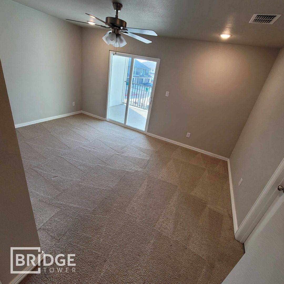 Townhouse for rent at 1220 Sunnyvale Lane, Burleson, TX 76028