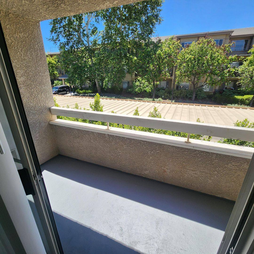 Apartment for rent at 24724 Valley St, Newhall, CA 91321