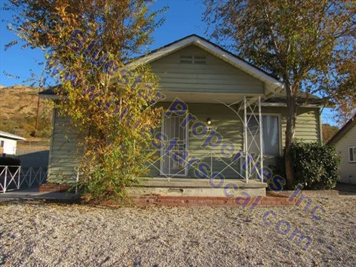 House for rent at 15469 Hesperia Rd, Victorville, CA 92395
