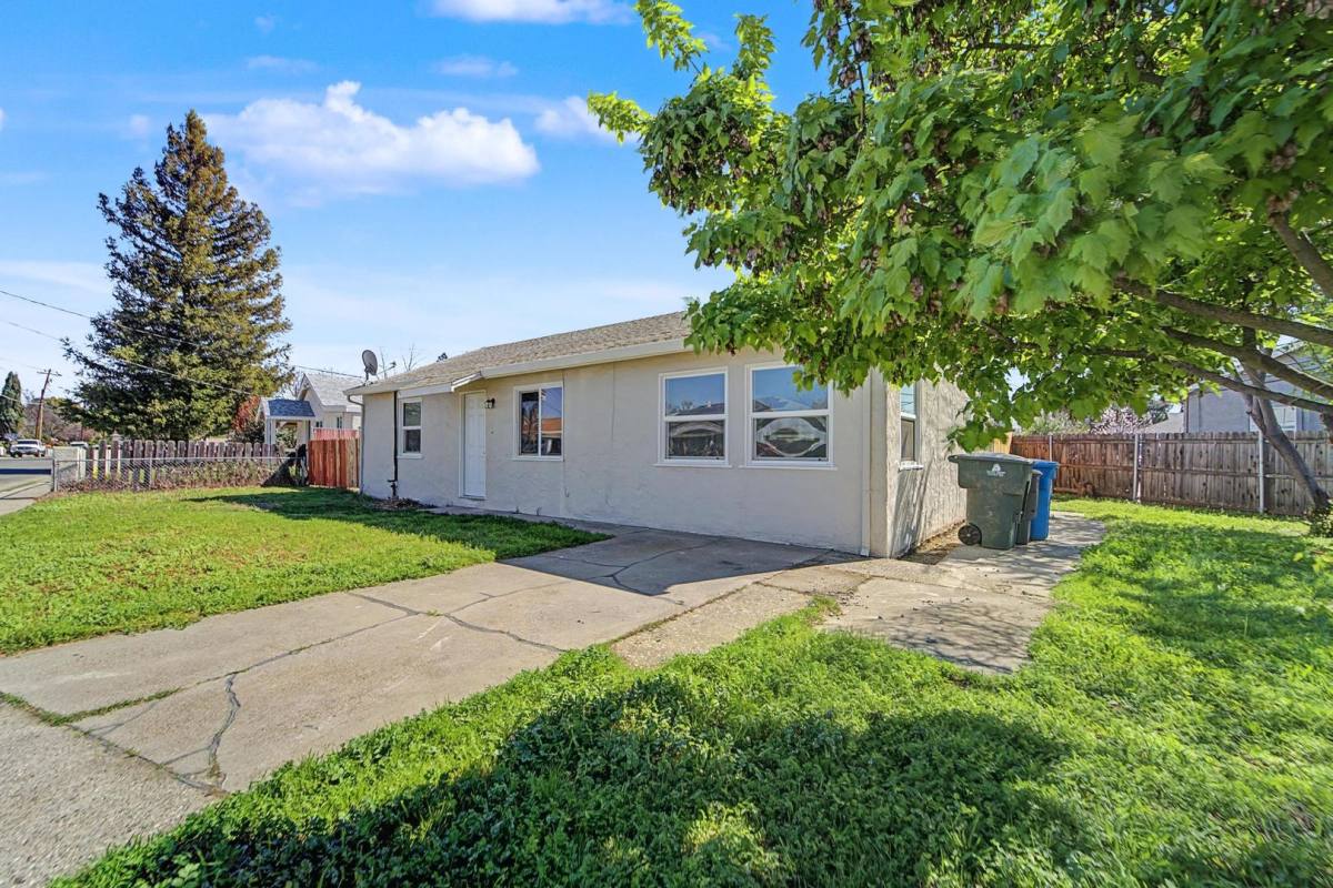 House for rent at 268 Del Monte Ave, Yuba City, CA 95991