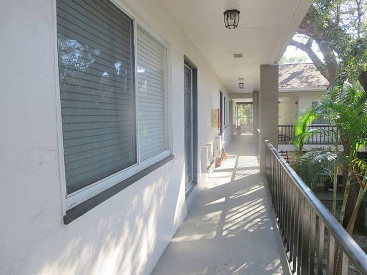 Condo for rent at 3914 W Neptune St, Tampa, FL 33629