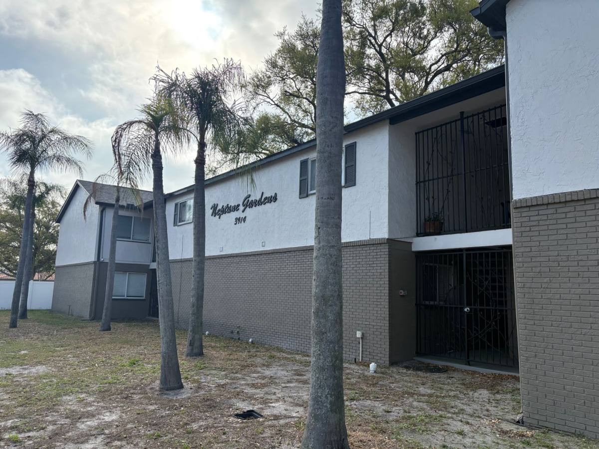 Condo for rent at 3914 W Neptune St, Tampa, FL 33629