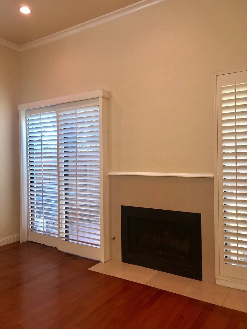 Townhouse for rent at 17807 Devonshire St, Northridge, CA 91325