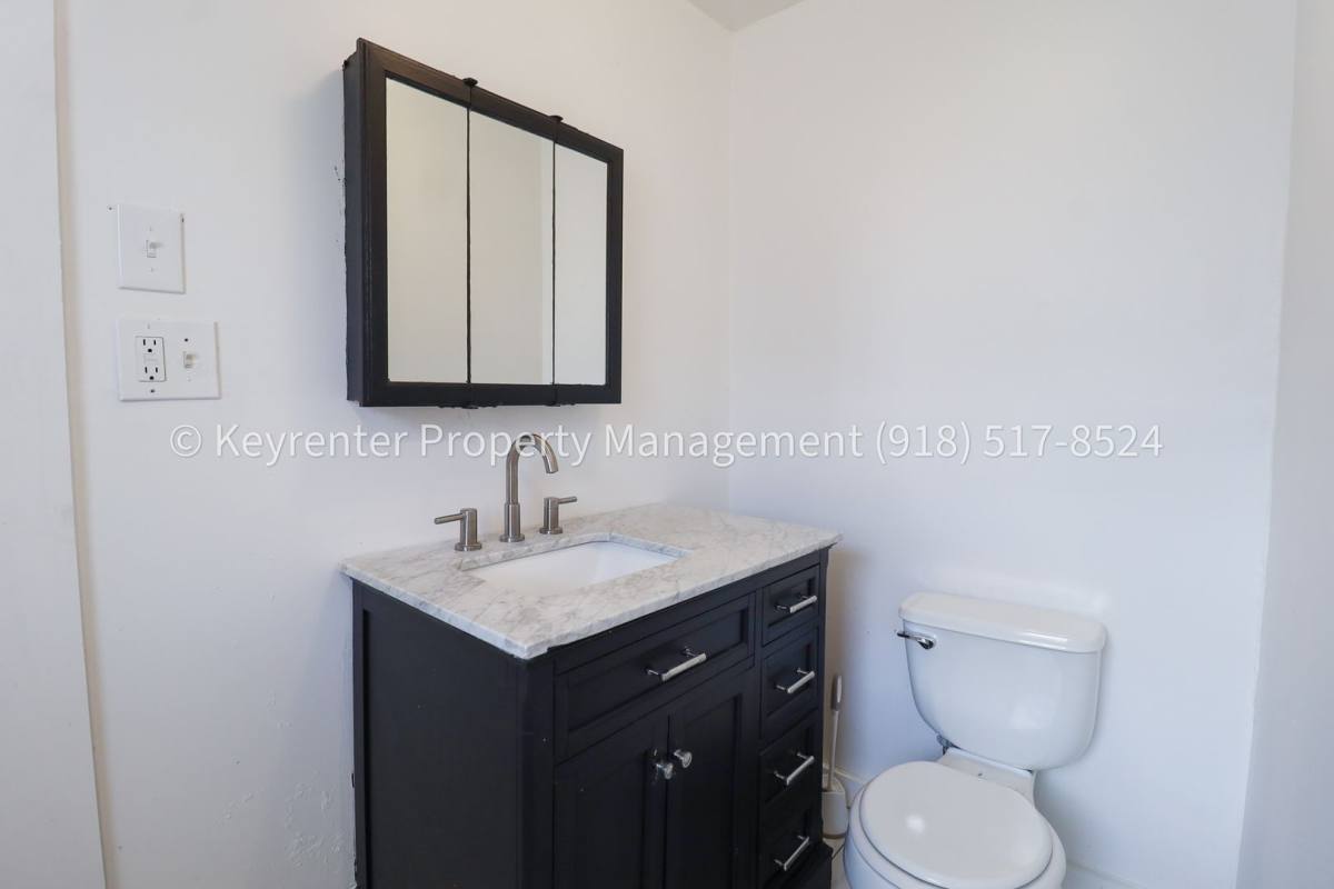 Apartment for rent at 732 N Victor Ave, Tulsa, OK 74110