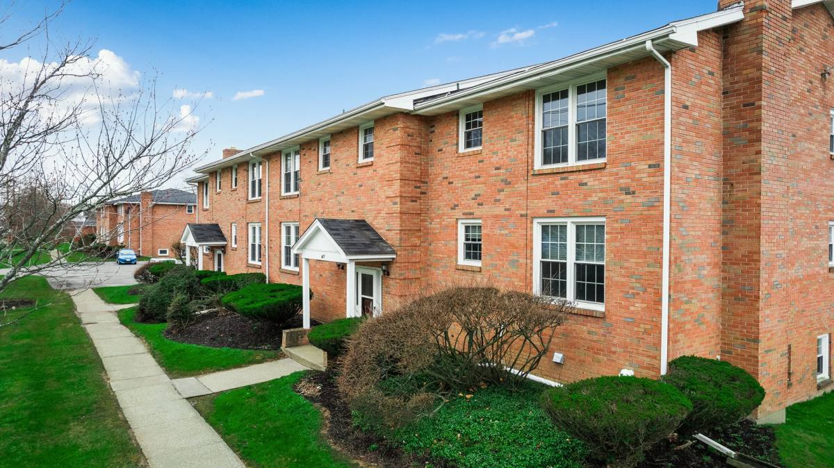 Apartment for rent at 499 Davison Rd, Lockport, NY 14094