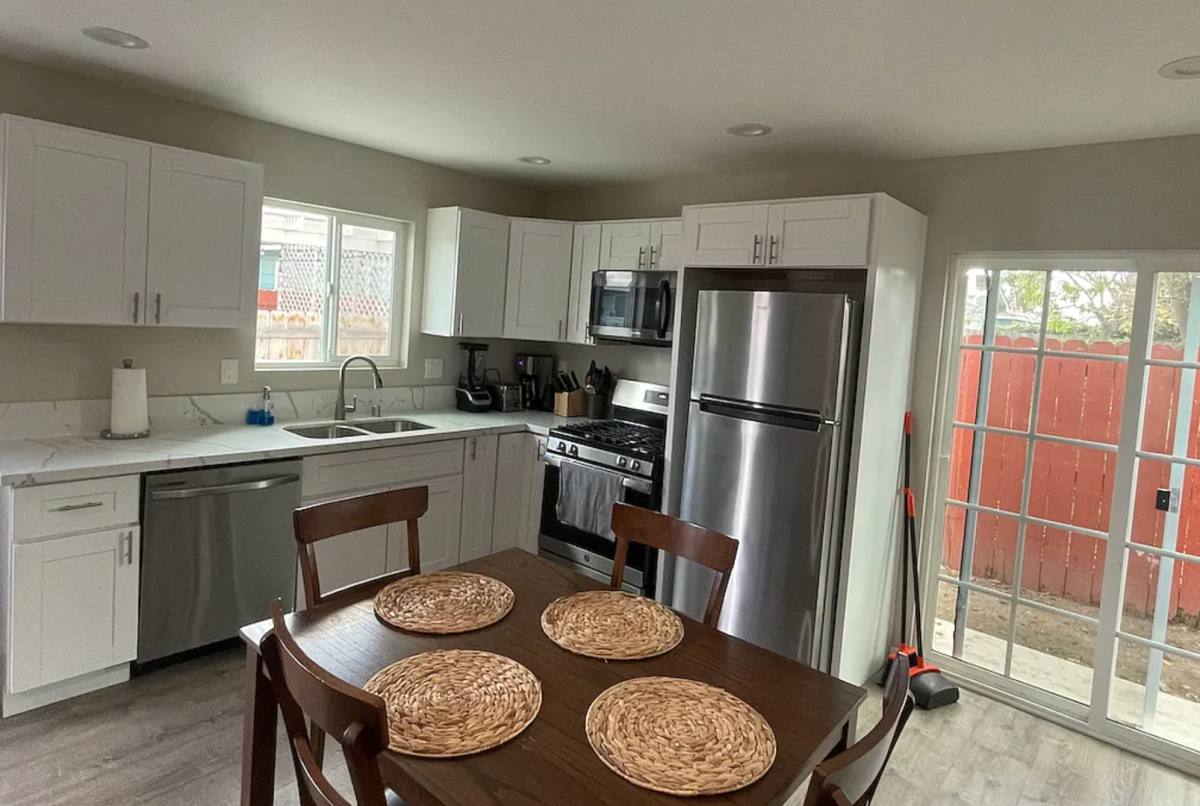 Apartment for rent at 5354-5356 E Falls View Dr, San Diego, CA 92115