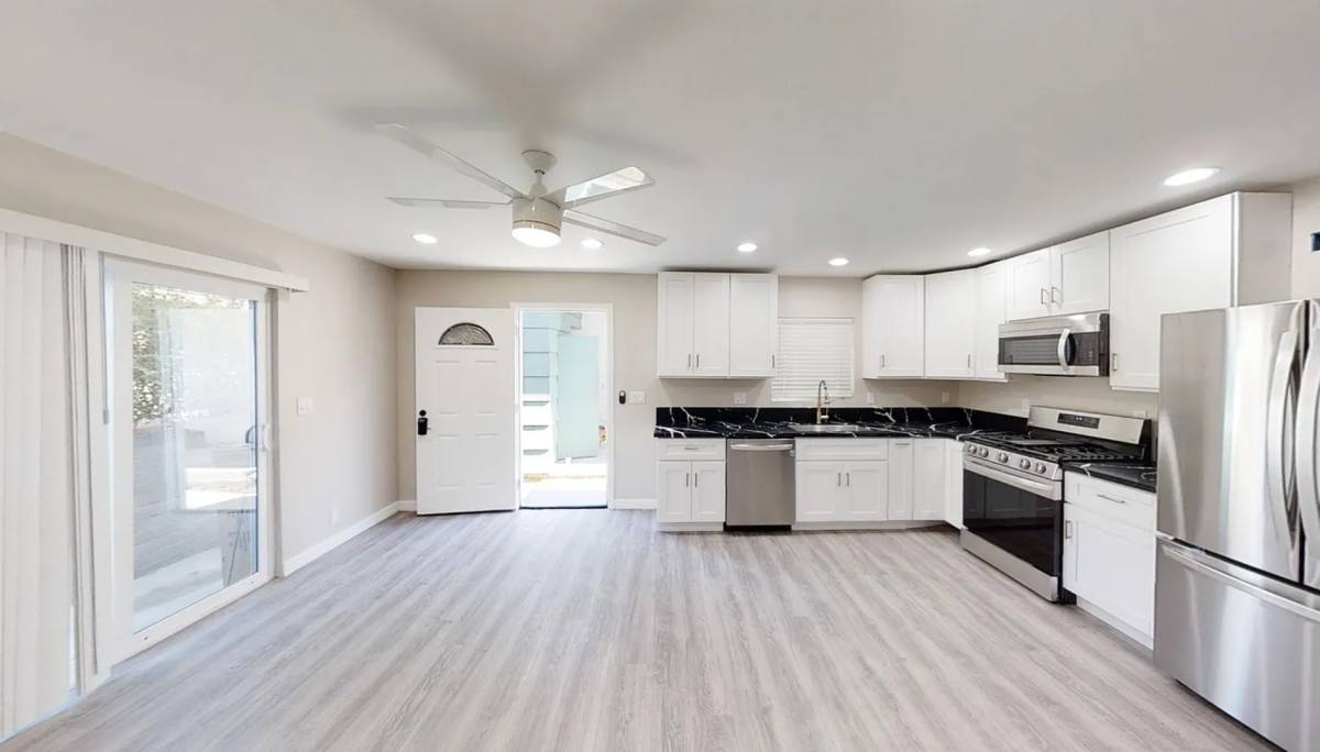 Apartment for rent at 5354-5356 E Falls View Dr, San Diego, CA 92115