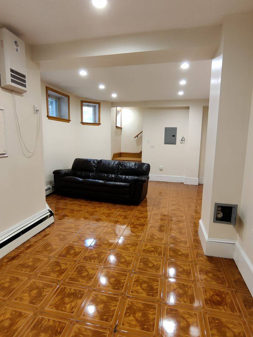 Apartment for rent at 69 Babcock St #1E, Brookline, MA 02446