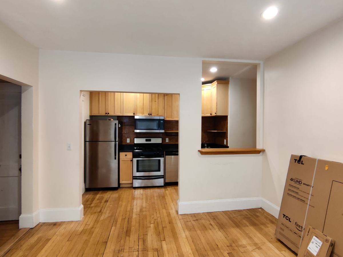 Apartment for rent at 69 Babcock St #1E, Brookline, MA 02446