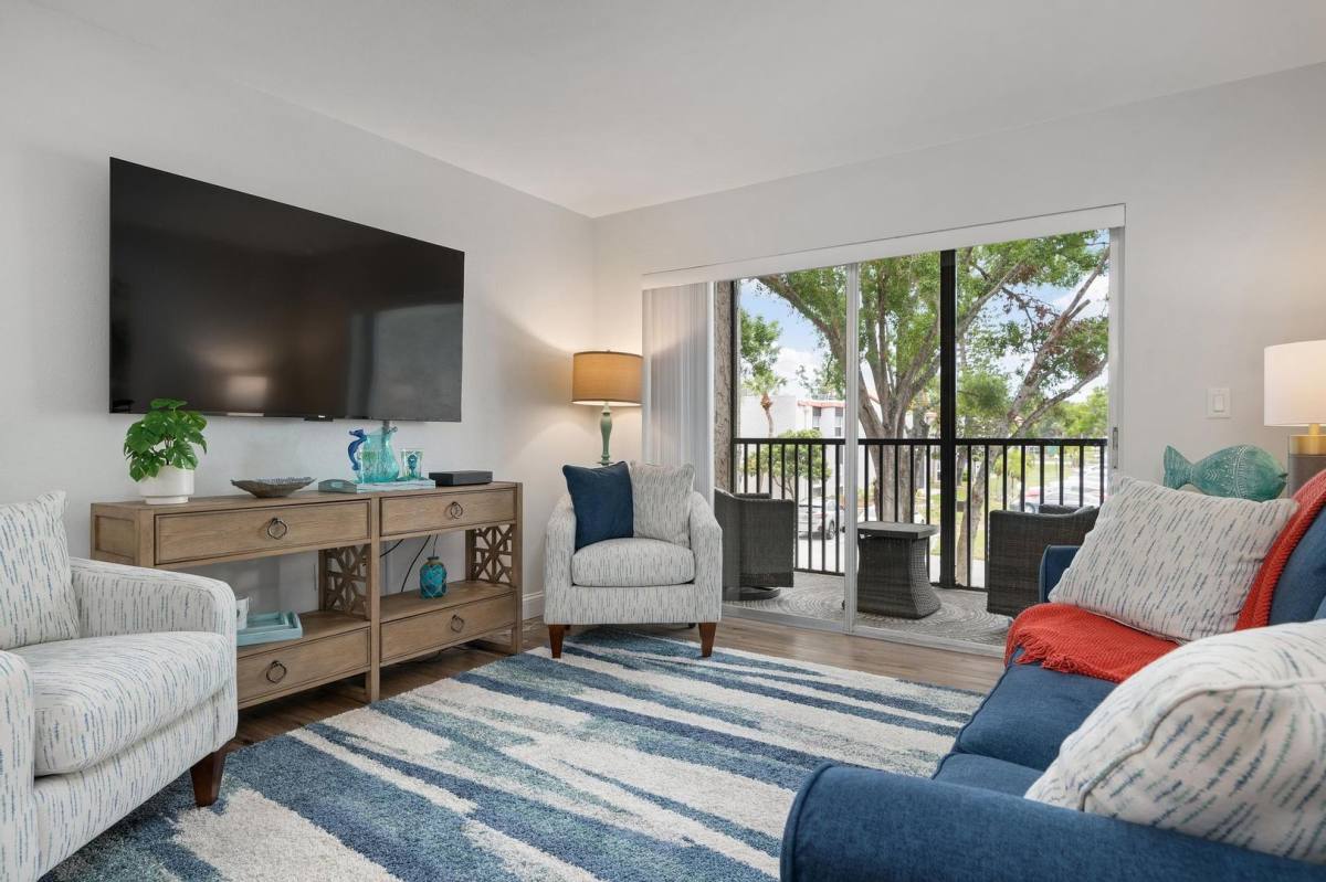 Apartment for rent at 3201 S Beneva Rd, Sarasota, FL 34232