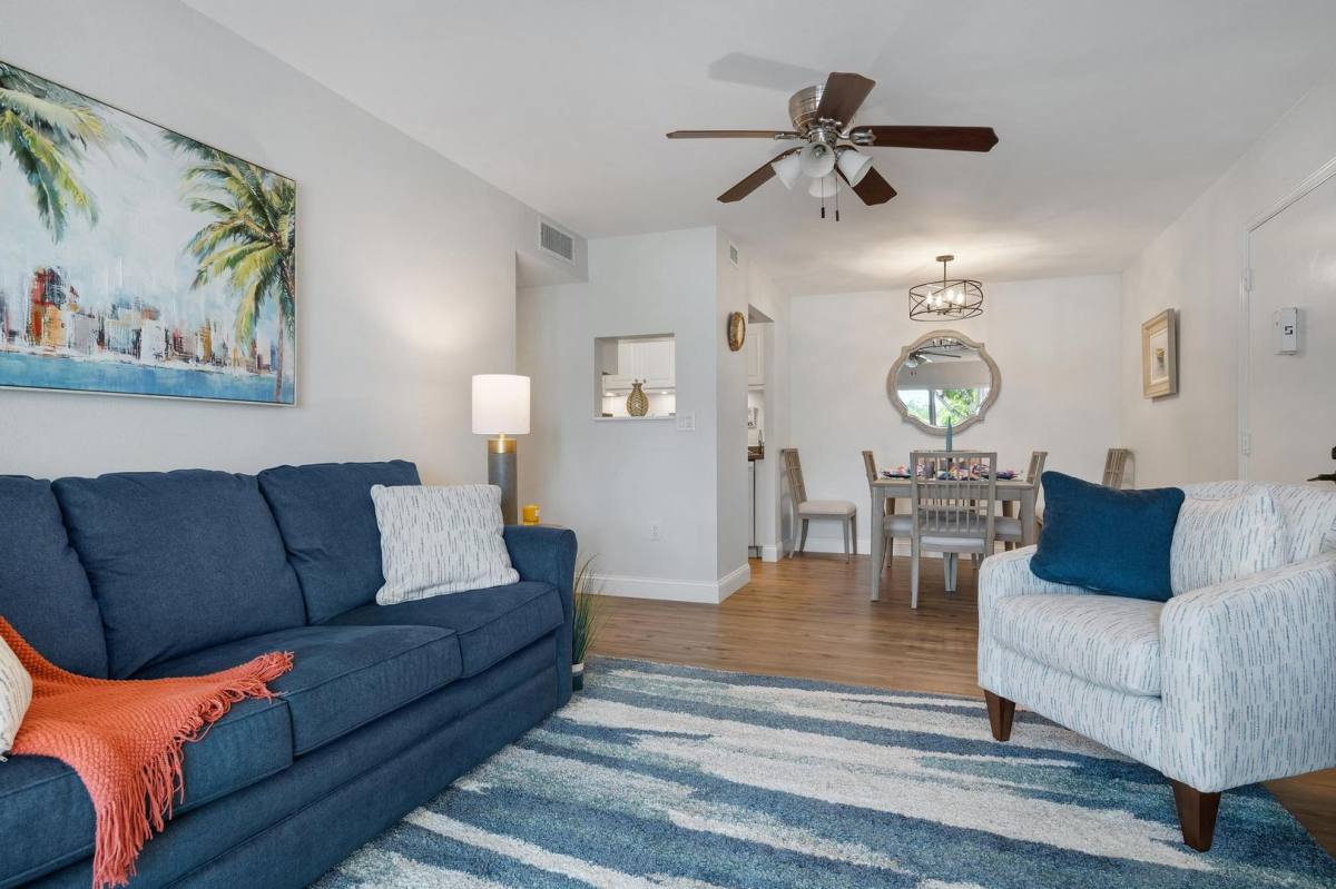 Apartment for rent at 3201 S Beneva Rd, Sarasota, FL 34232