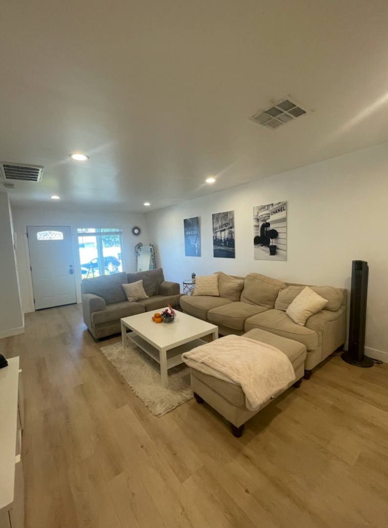 Apartment for rent at 5503-5507 1 2 Mary Lane Dr, San Diego, CA 92115
