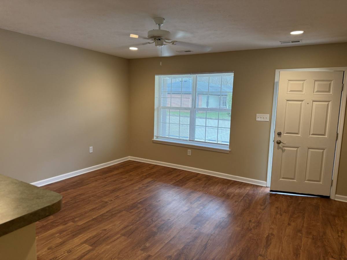Apartment for rent at 501 Hammond Dr, Edinburgh, IN 46124