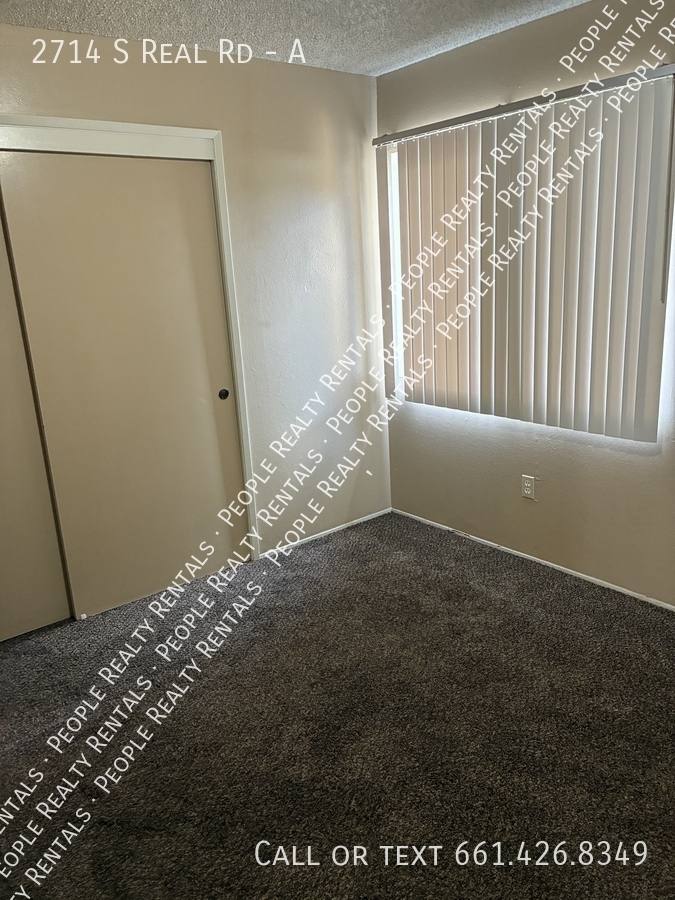 Apartment for rent at 2714 S Real Rd #A, Bakersfield, CA 93309