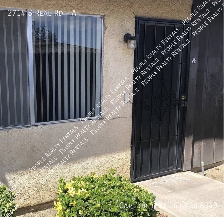 Apartment for rent at 2714 S Real Rd #A, Bakersfield, CA 93309