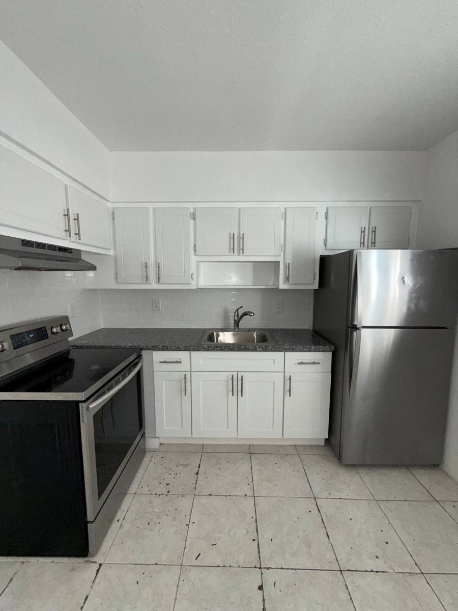 Apartment for rent at 1751 NE 31 St, Pompano Beach, FL 33064