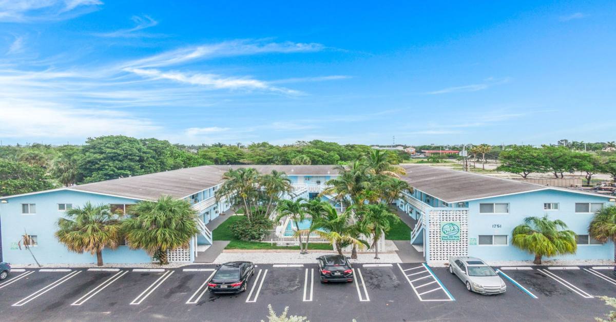 Apartment for rent at 1751 NE 31 St, Pompano Beach, FL 33064