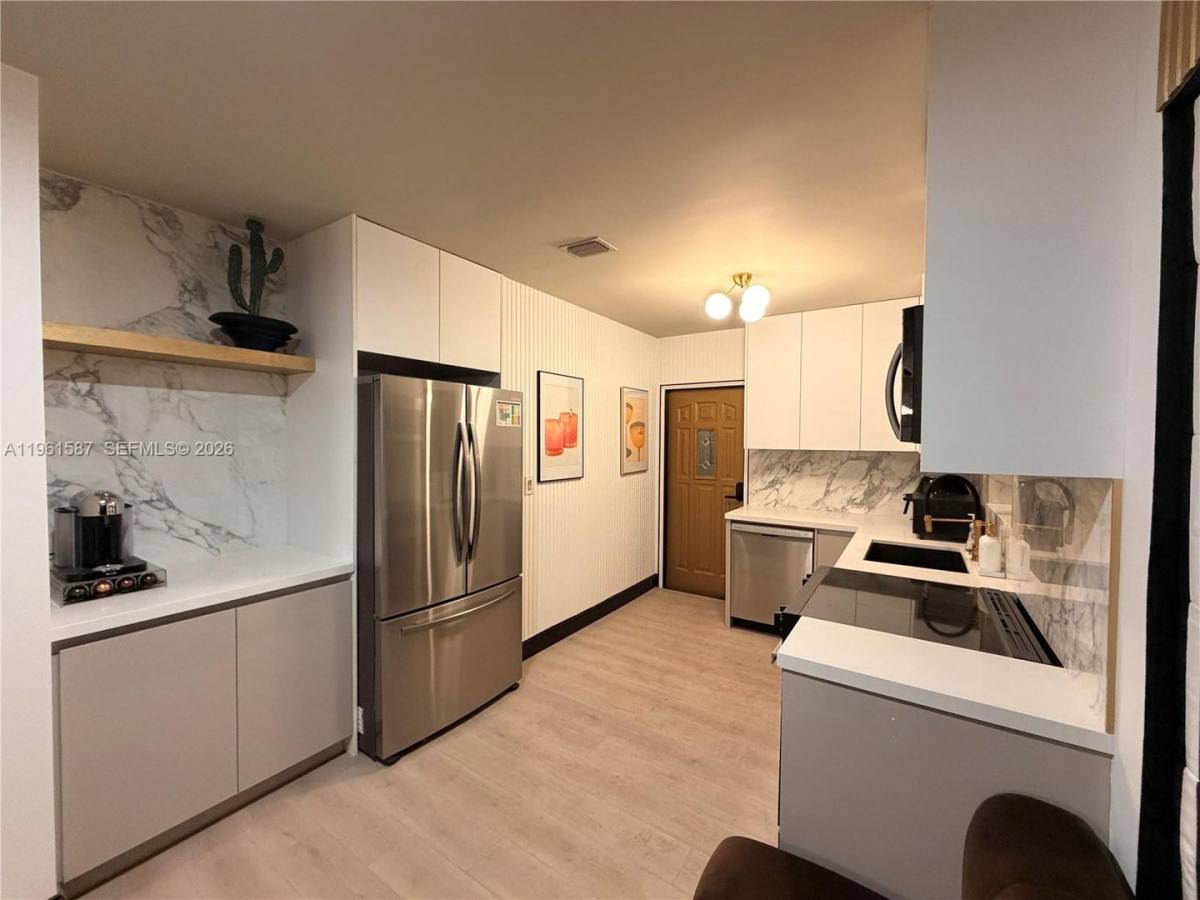 House for rent at 920 SW 50th Ave, Fort Lauderdale, FL 33317