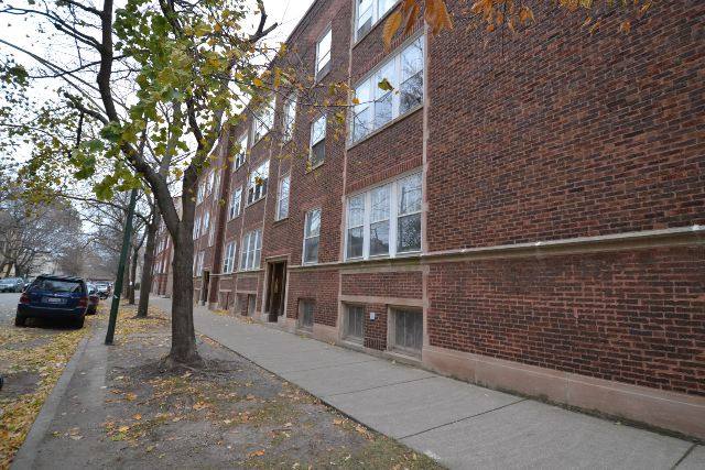 Apartment for rent at 1917 Winnemac #4, Chicago, IL 60640