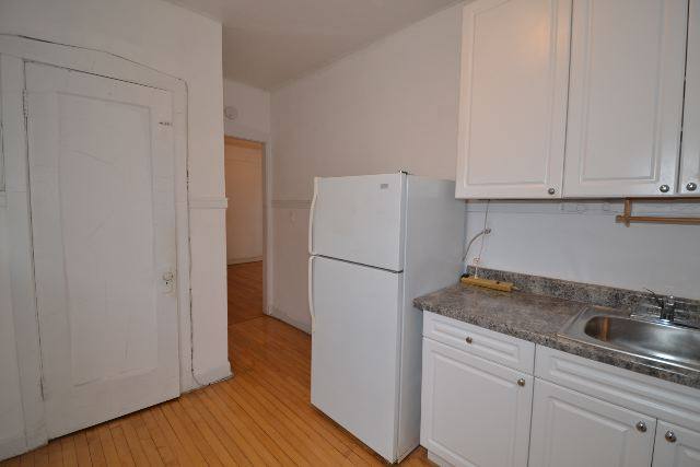 Apartment for rent at 1917 Winnemac #4, Chicago, IL 60640