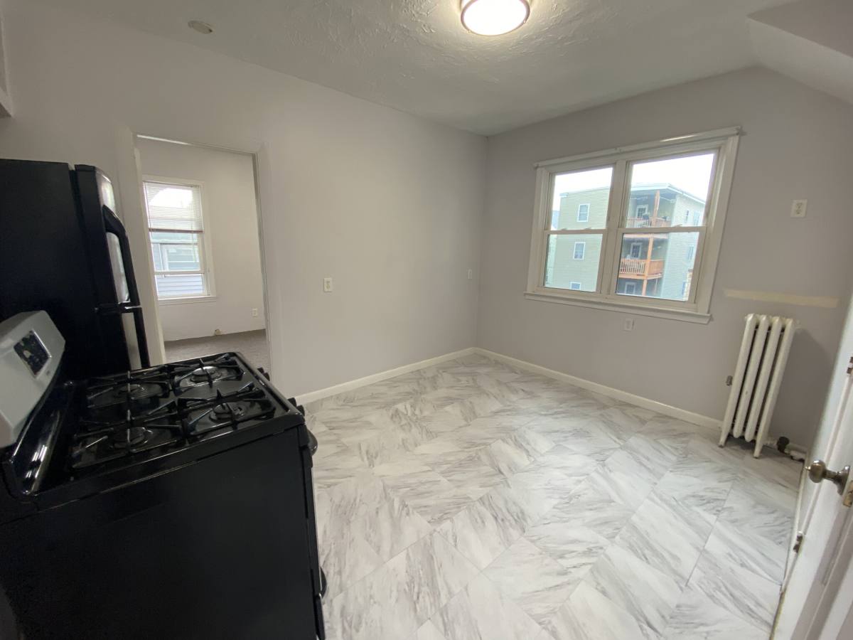 Apartment for rent at 33 Everett Ave #2, Somerville, MA 02145
