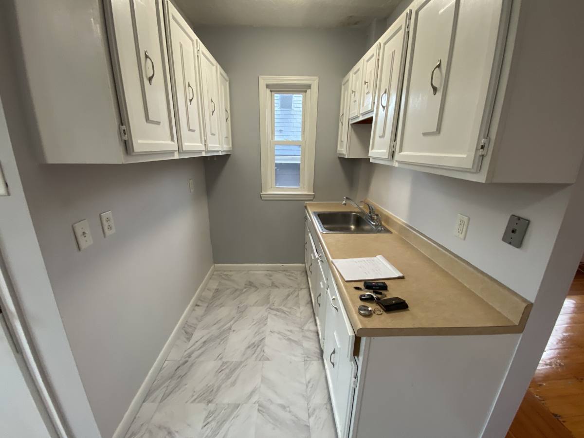 Apartment for rent at 33 Everett Ave #2, Somerville, MA 02145
