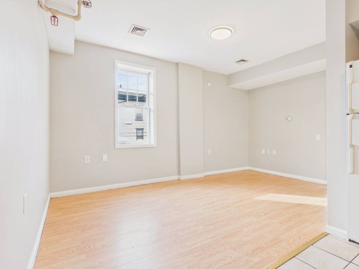 Apartment for rent at 1001 N 3rd St, Harrisburg, PA 17102