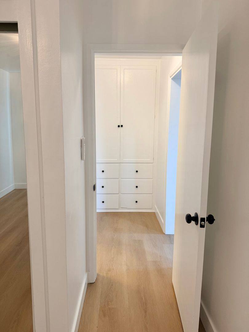 Apartment for rent at 231 Redondo Ave, Long Beach, CA 90803