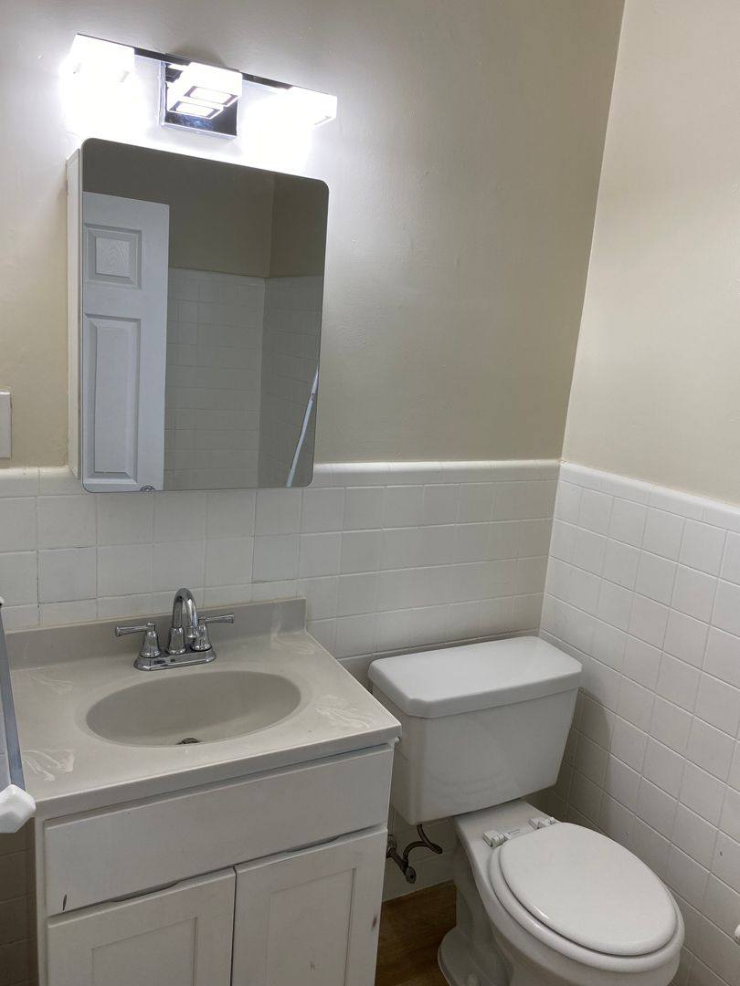 Apartment for rent at 8000 High School Rd, Elkins Park, PA 19027