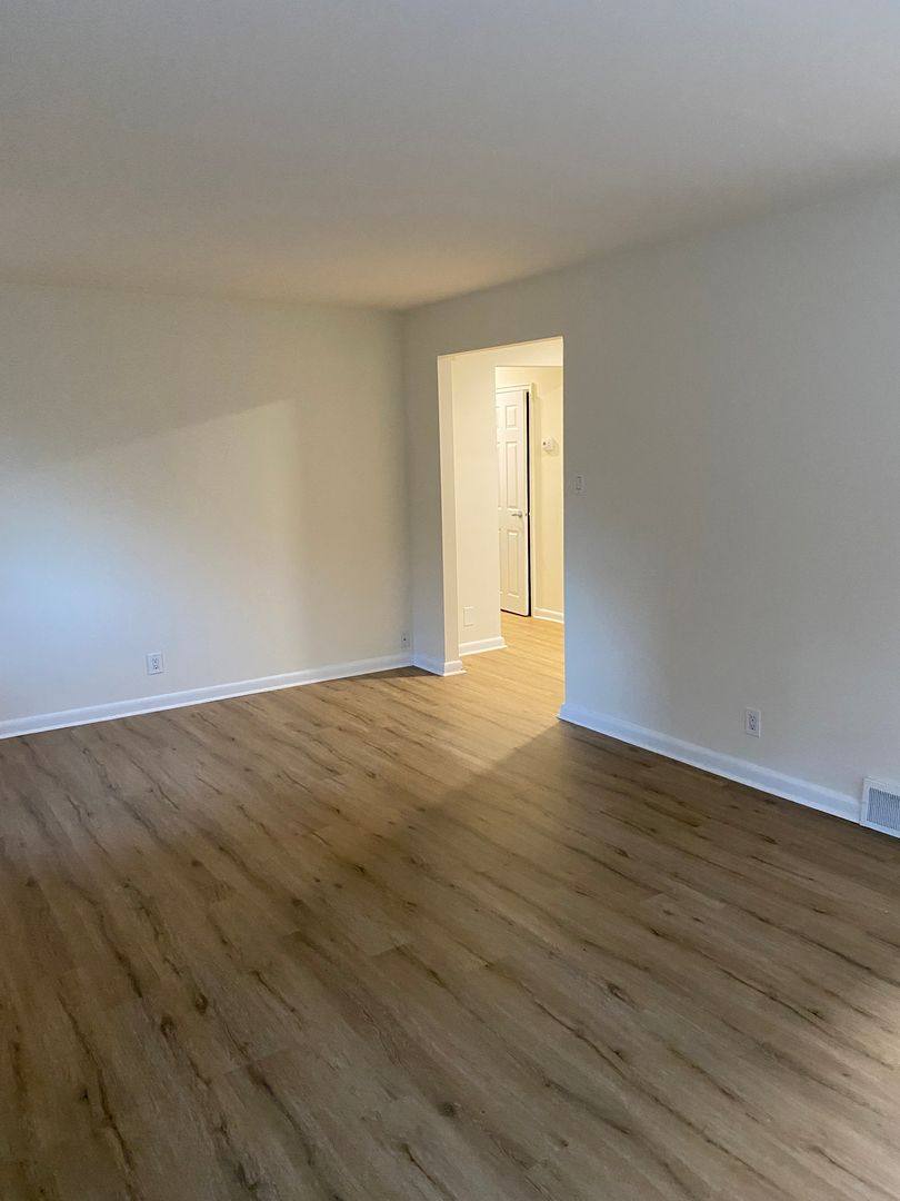 Apartment for rent at 8000 High School Rd, Elkins Park, PA 19027