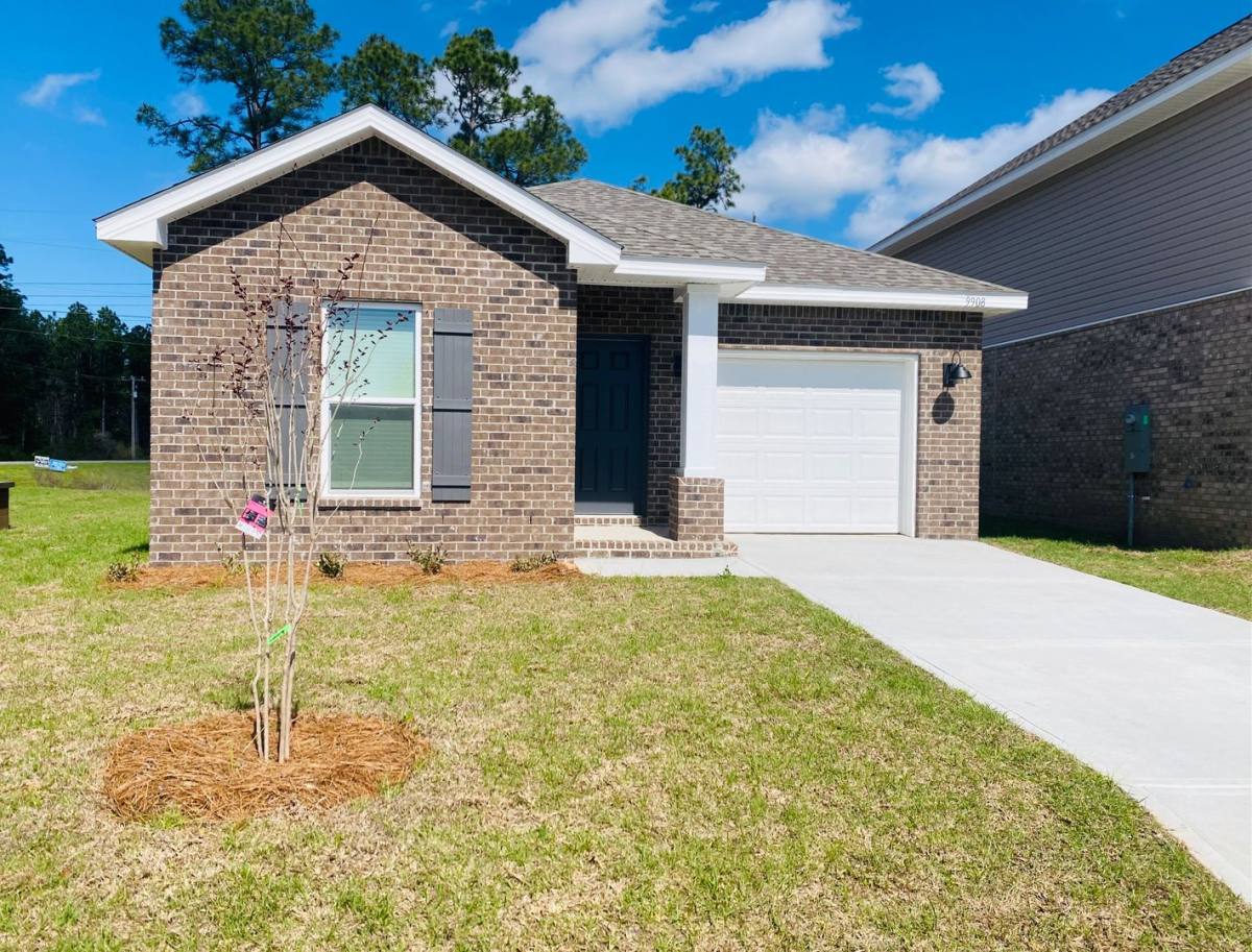 House for rent at 9908 Starling Dr, Pensacola, FL 32506