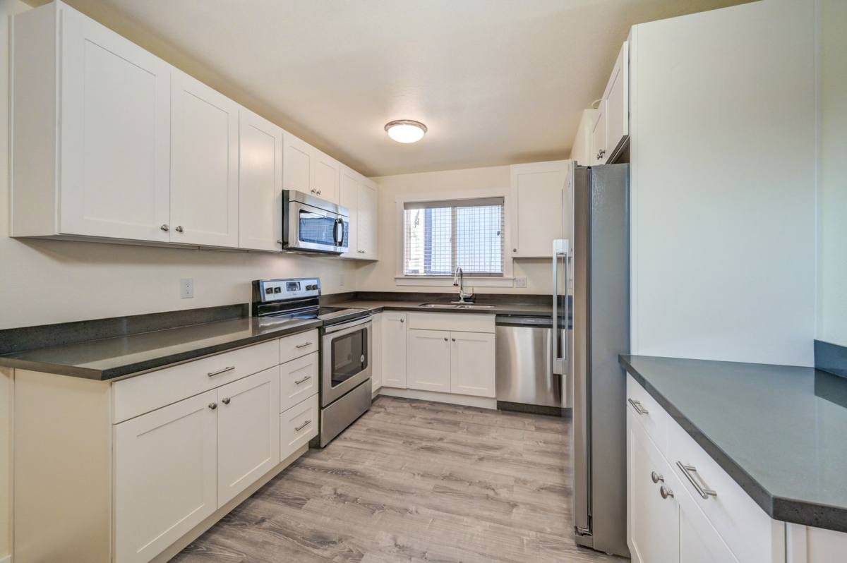 House for rent at 2516 286th Place S, Federal Way, WA 98003