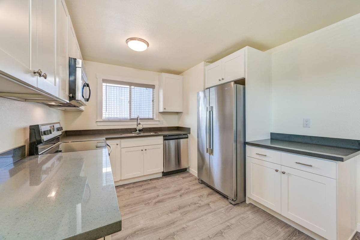House for rent at 2516 286th Place S, Federal Way, WA 98003